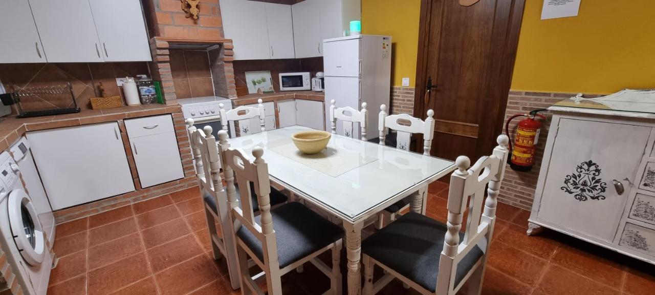 Apartamento Turistico "El Rincon De La Pernila" 瓜达卢佩 外观 照片