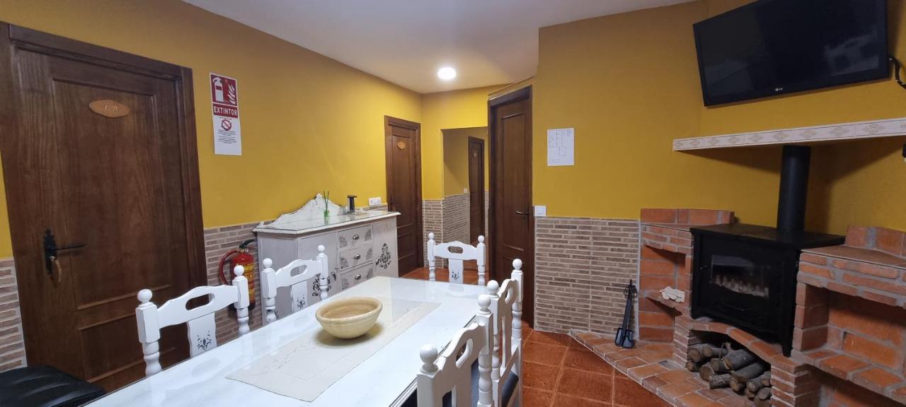 Apartamento Turistico "El Rincon De La Pernila" 瓜达卢佩 外观 照片