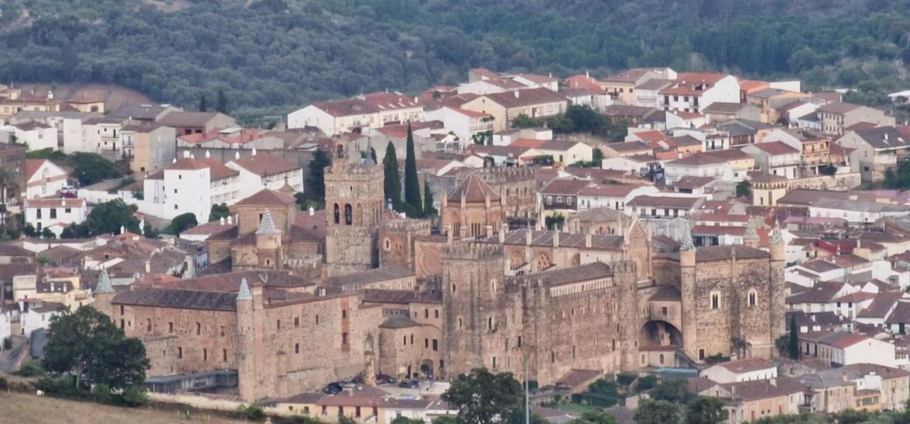 Apartamento Turistico "El Rincon De La Pernila" 瓜达卢佩 外观 照片