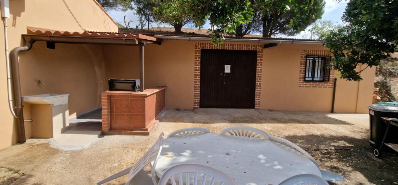Apartamento Turistico "El Rincon De La Pernila" 瓜达卢佩 外观 照片